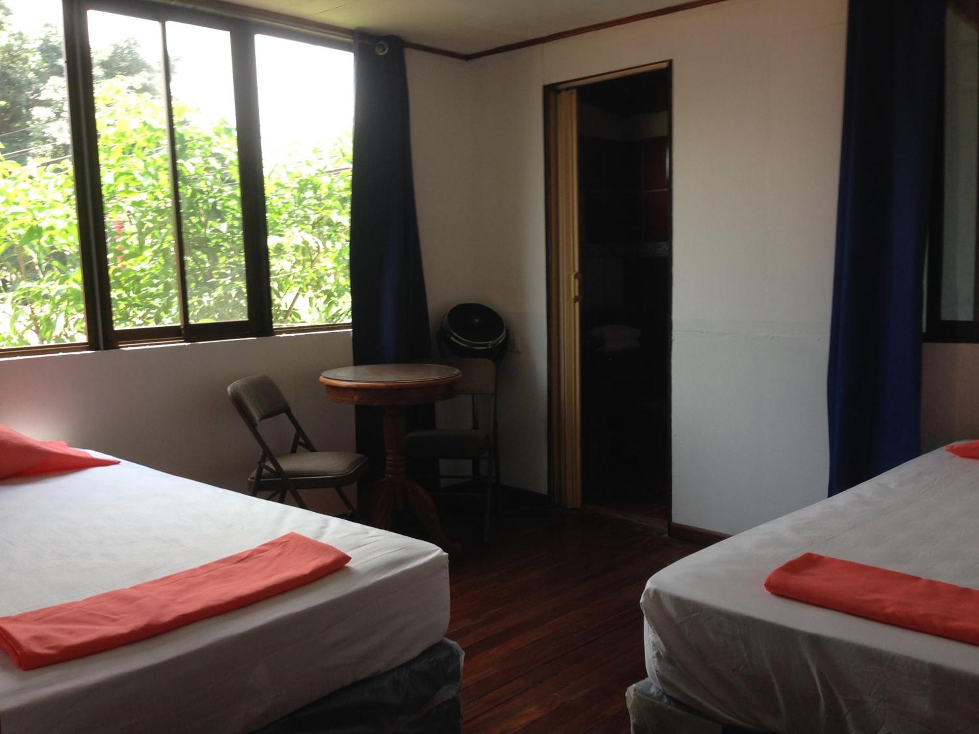 El-Cacique-Guesthouse-Since-2003 Río Segundo エクステリア 写真